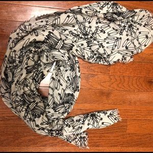 Saks 5th Ave unique scarf with safety pin design